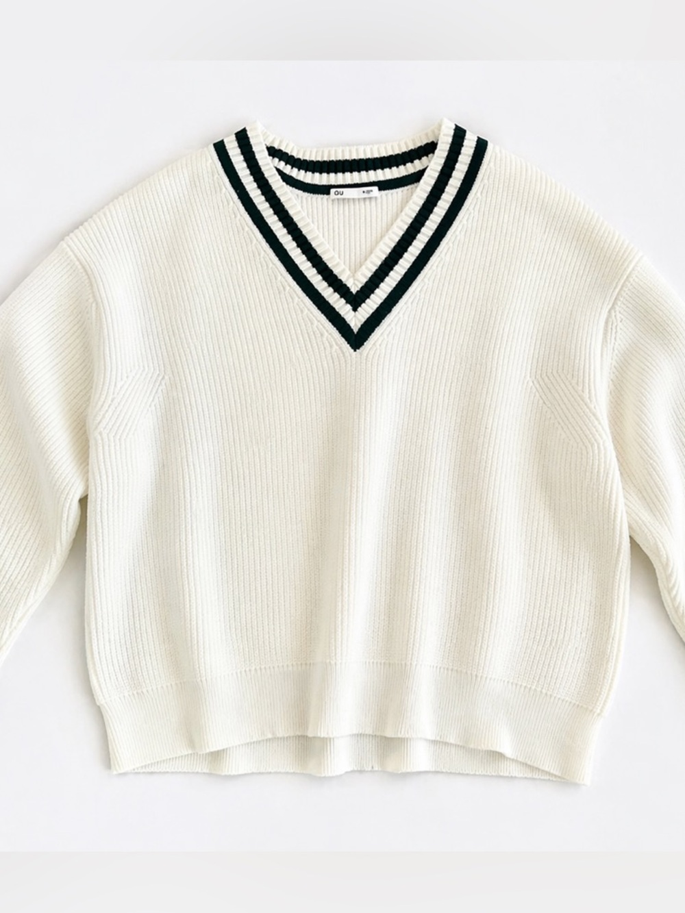 Cream V-Neck Knit Sweater with Black Stripe Trim - GU Japan